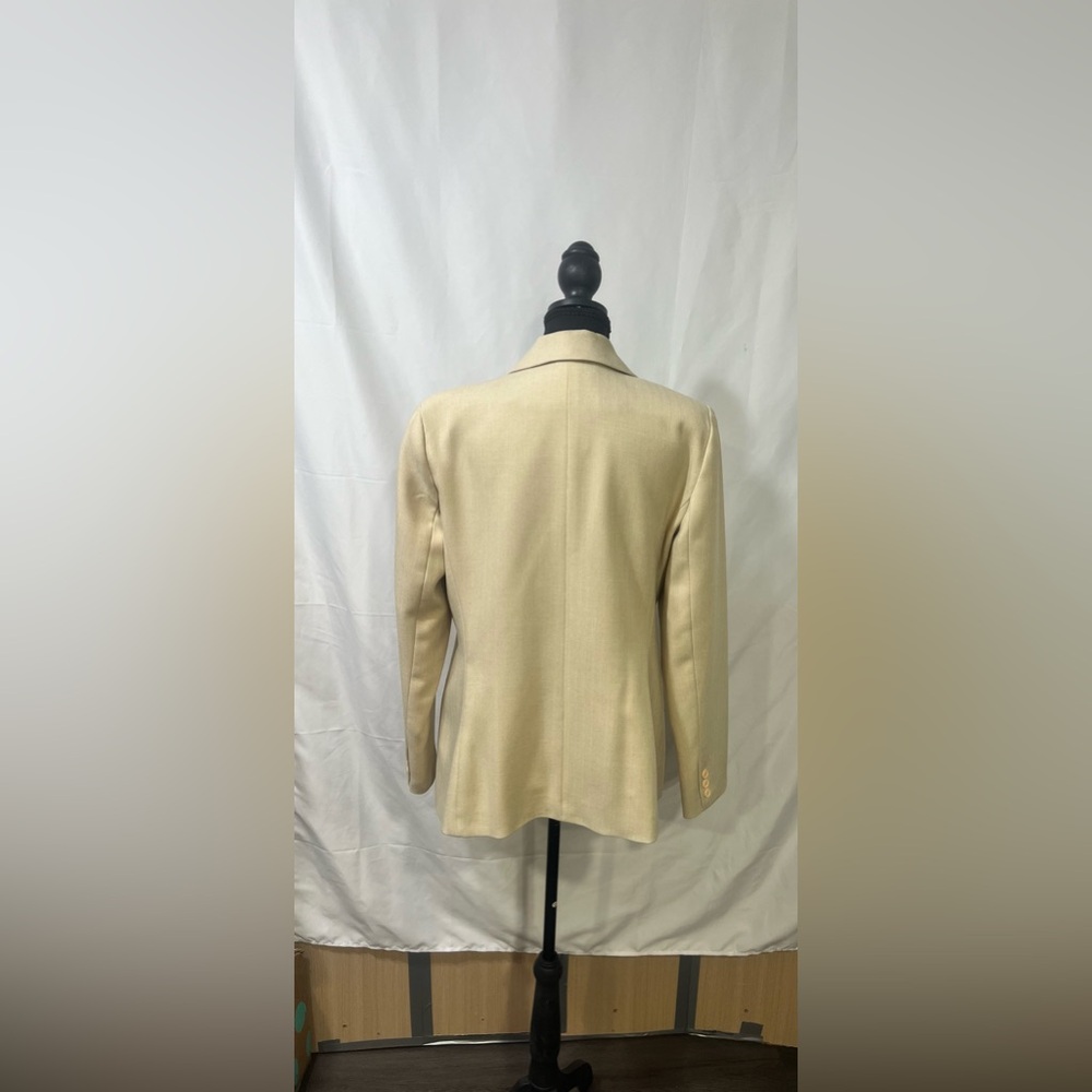Chic Cream Women's Blazer - Picture 2 of 7